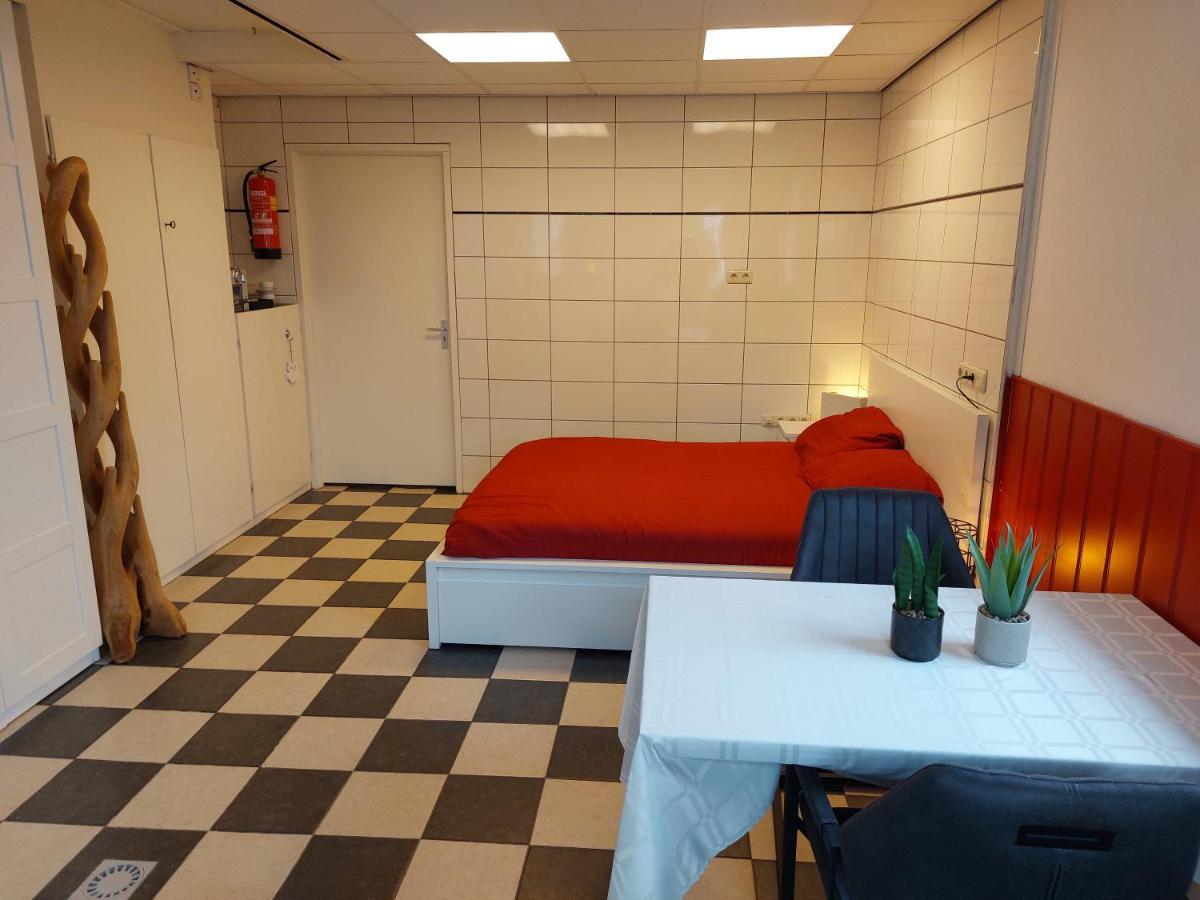Bed and Breakfast Gasthuys De Peel Ospel Екстер'єр фото